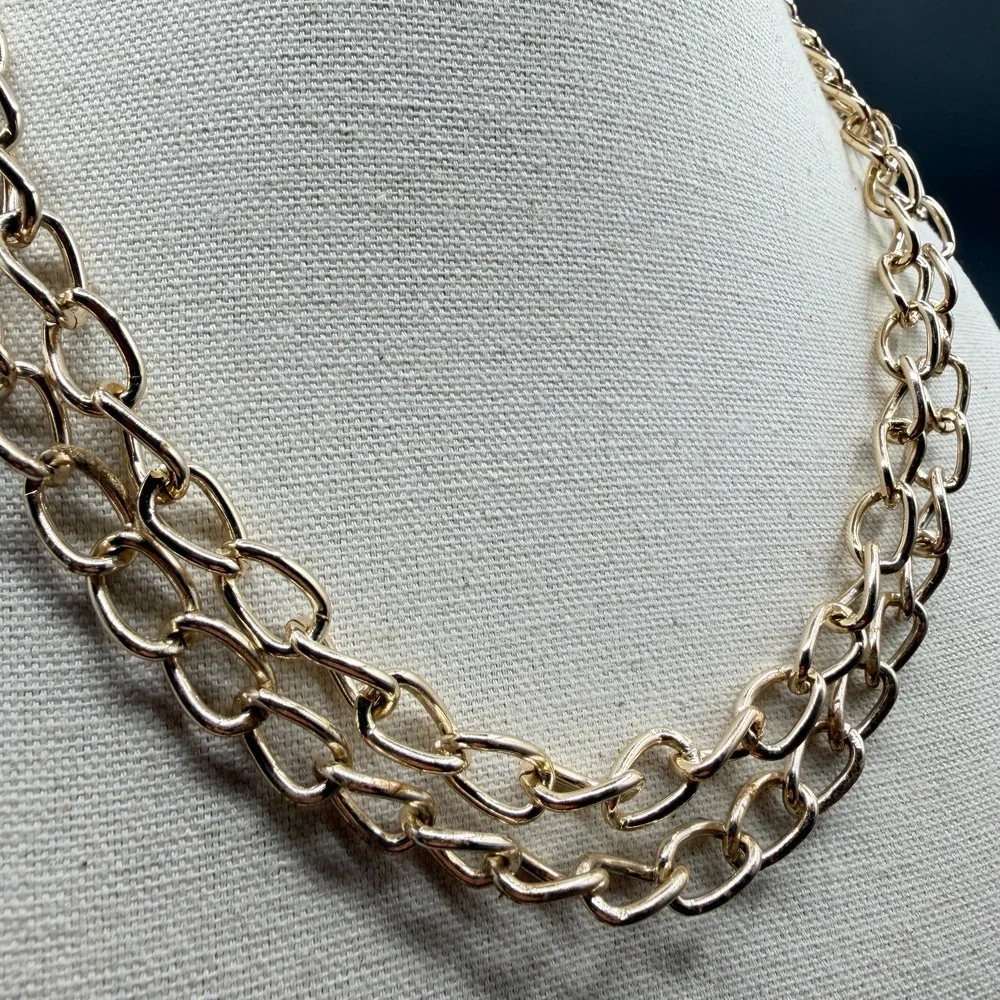 N/A gold tone
